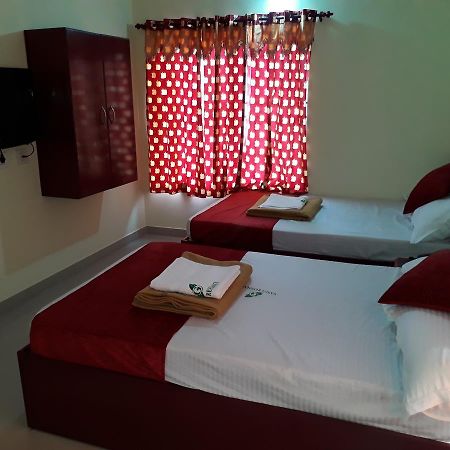 Hotel Ganga Residency Kuzhittura エクステリア 写真